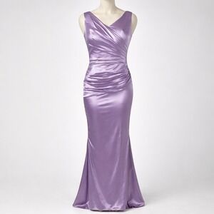 Effortlessly Elegant: Chic Sew Fitted Pleated Long Formal Dress in Lilac